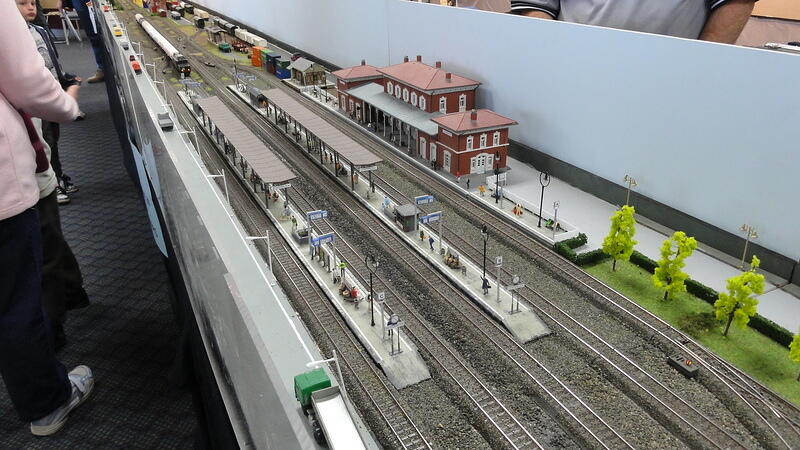 Somewhere in Baden-Wurtemberg - Schonblick Station Platforms 1