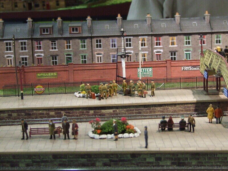 Wellingford - Station Platforms