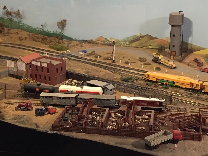 Model layout (107)