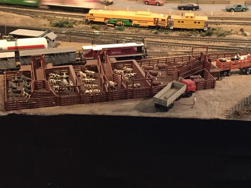 Model layout (169)