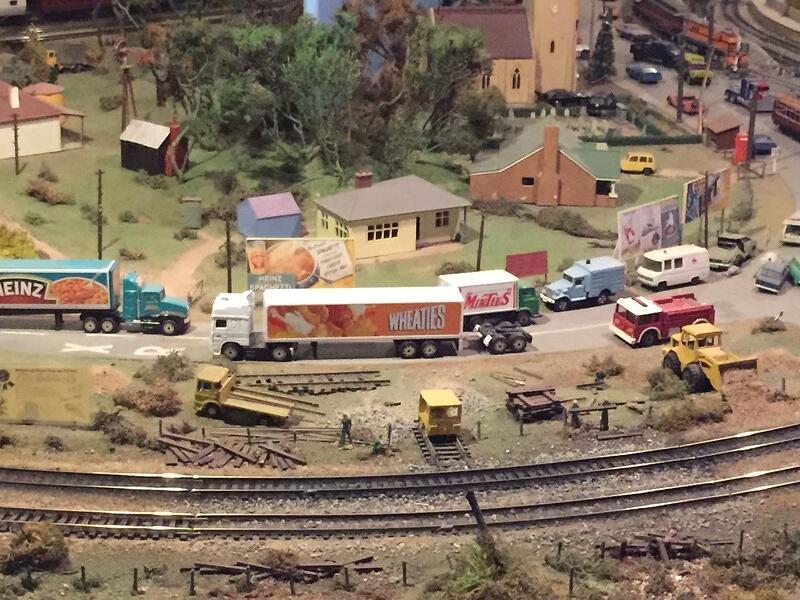 Model layout (51)