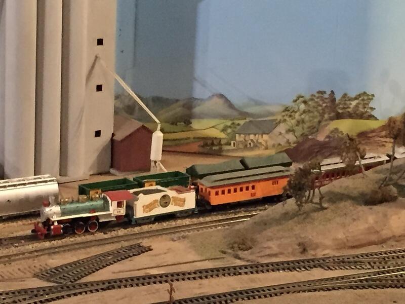 Model layout (82)