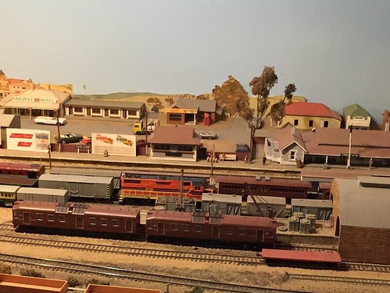 Model layout (94)