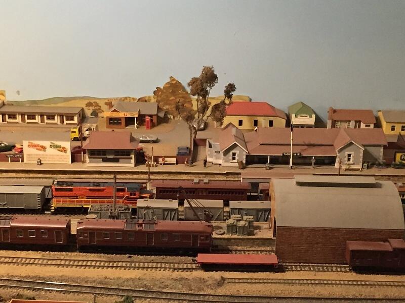 Model layout (95)