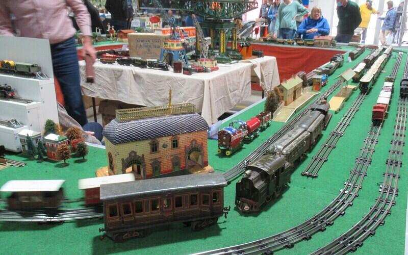 Around Toy Trains 05