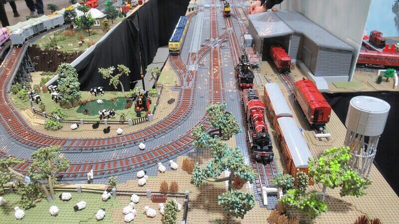 V & SAR Lego Modellers 16