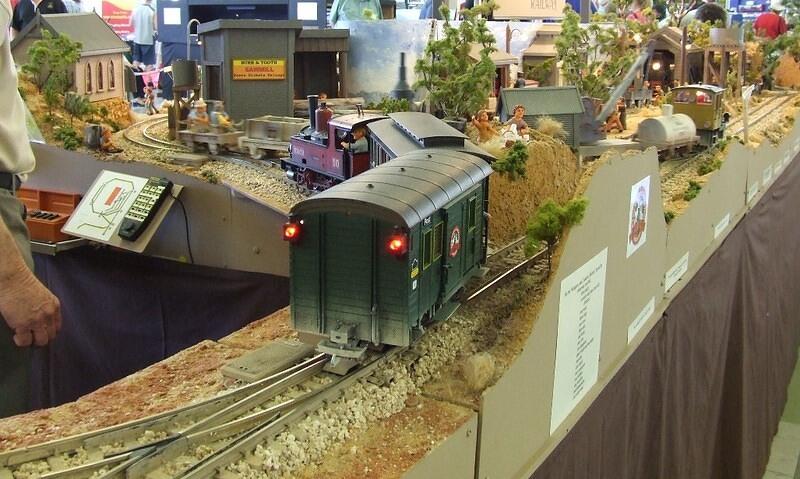 Kangaroo and Cockatoo Railway 02