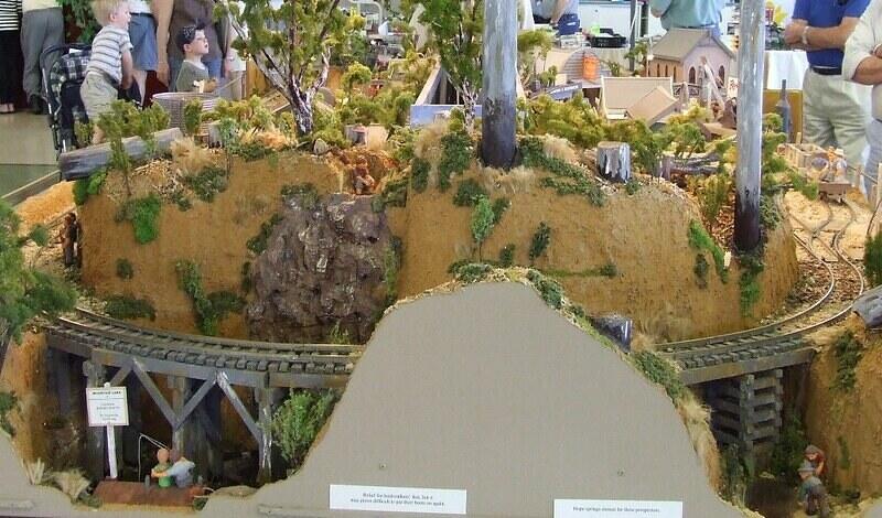 Kangaroo and Cockatoo Railway 05