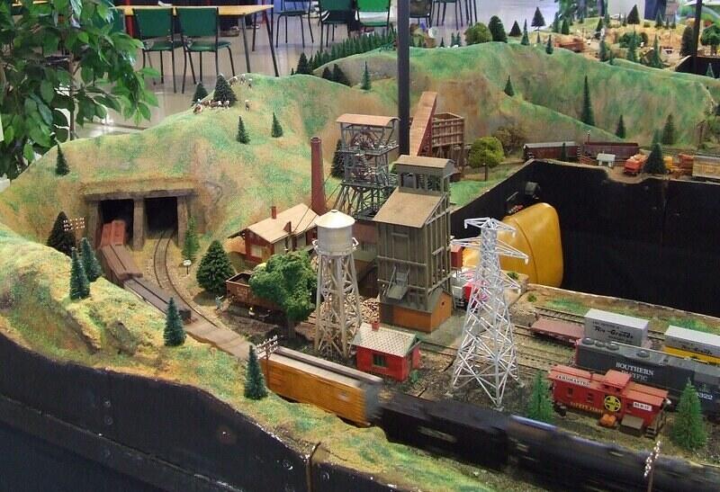 Mid-West Railroad 01