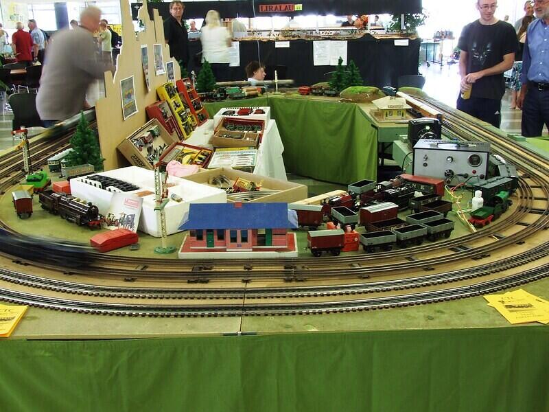 Classic Train Collectors 8 04