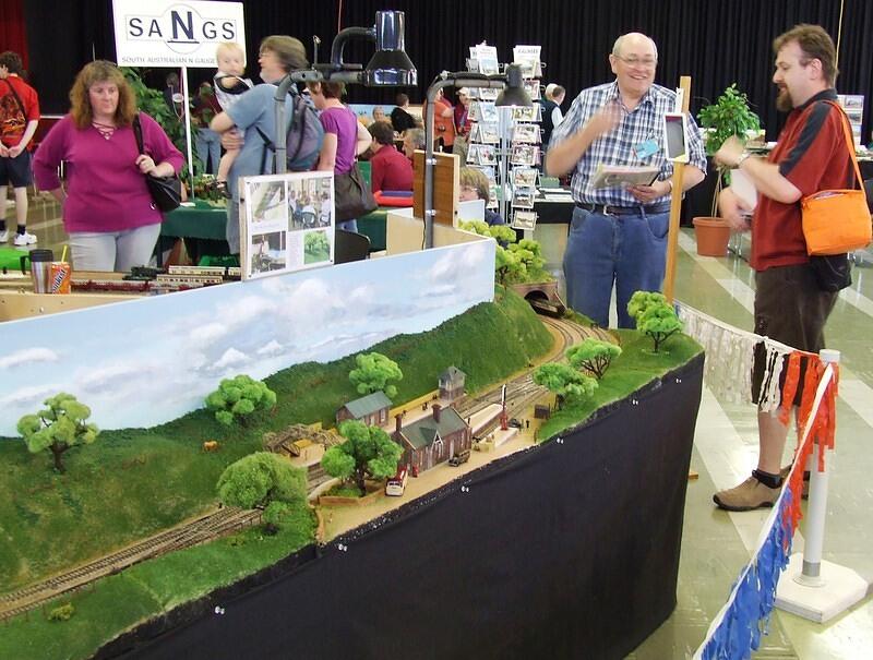 Ponders End - Best Display Public 8 04