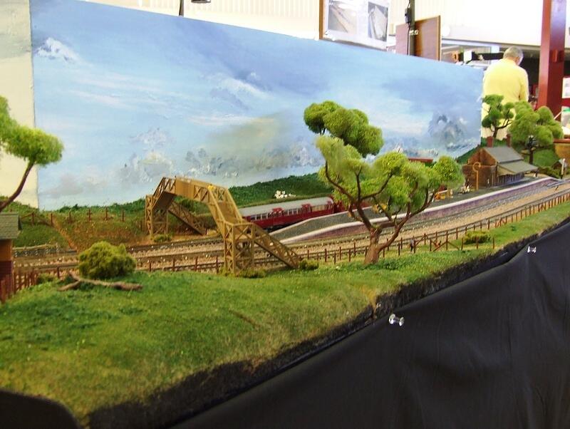 Ponders End - Best Display Public 8 07