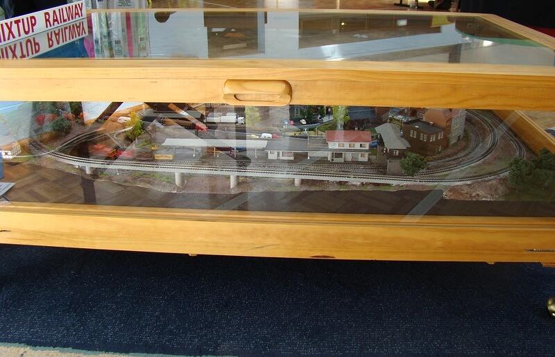 Mixtup Railway 10 04