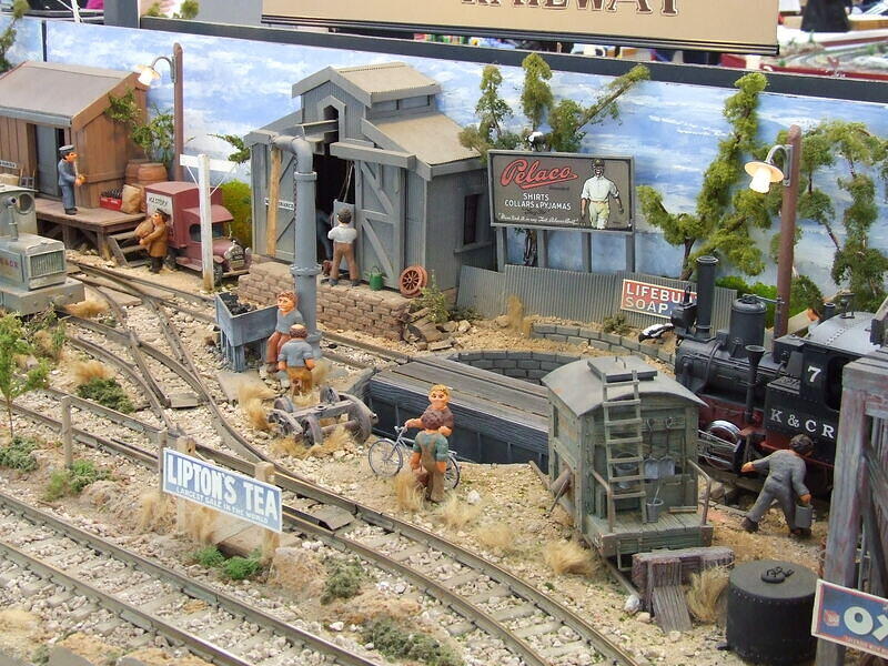 Kangaroo and Cockatoo Railway 12 25