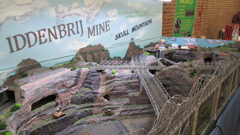 Iddenbrij Mine 01