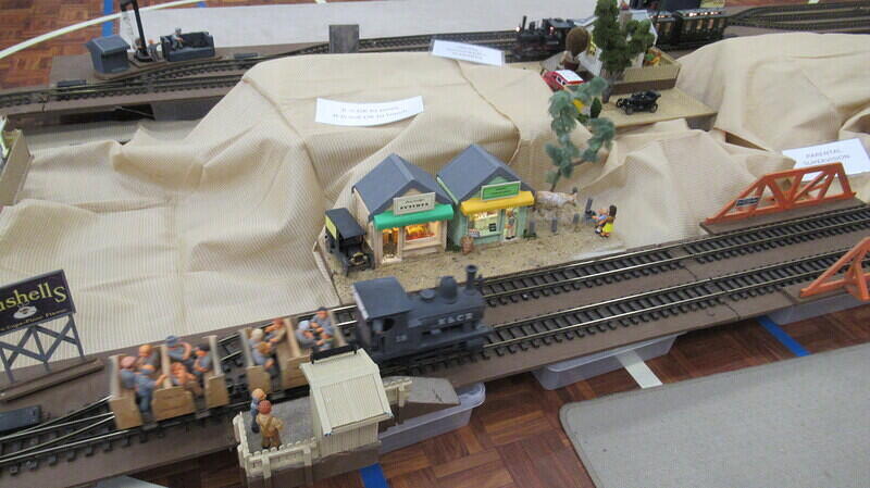 Rosemont Rails In The Garden 07