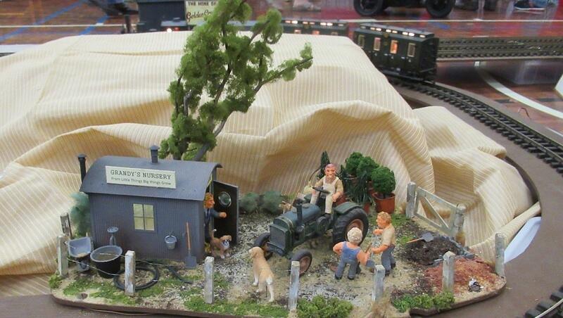 Rosemont Rails In The Garden 09