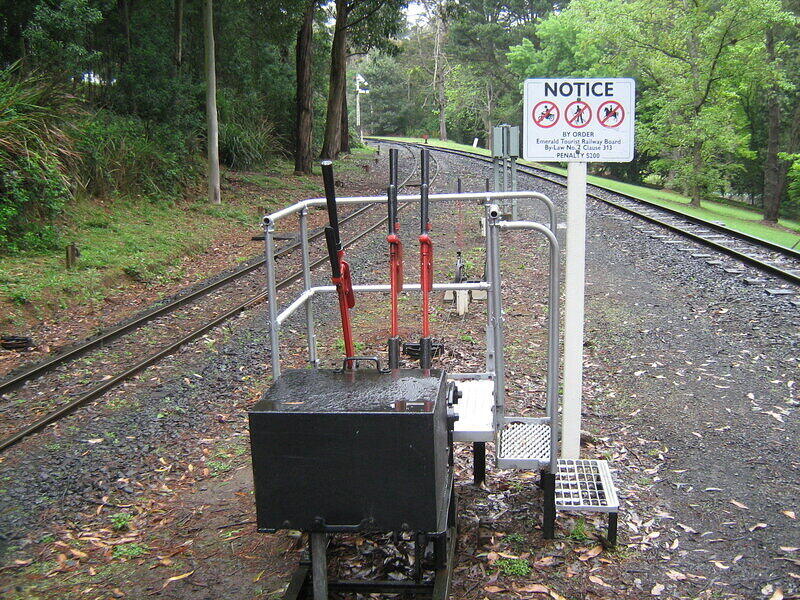 Emerald Signal Stand