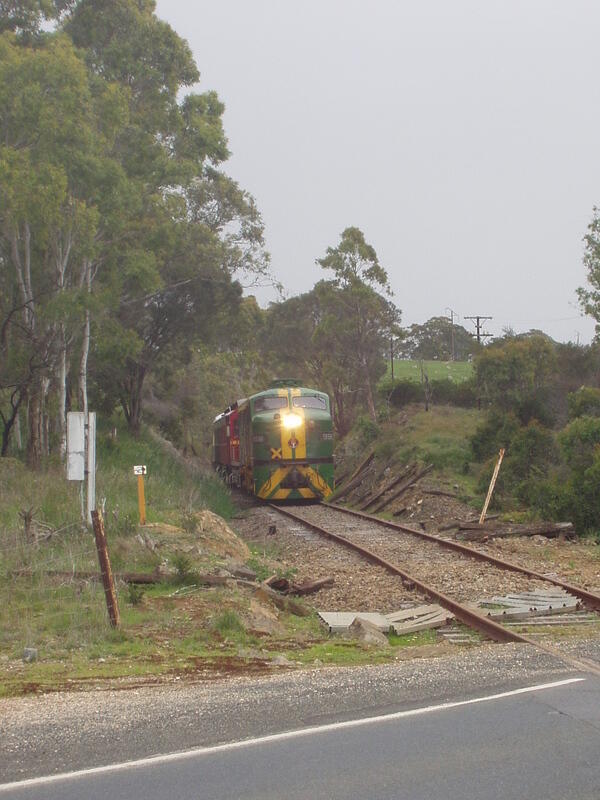 958 approaching Gemmels road Crossing