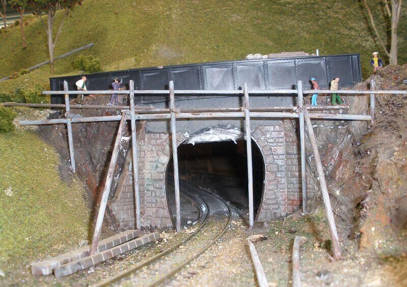 Roof lower than opening