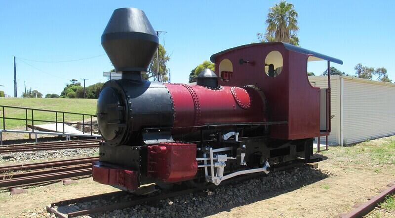 Fowler Steam Locomotive 17683 04