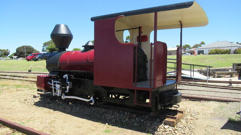 Fowler Steam Locomotive 17683 05